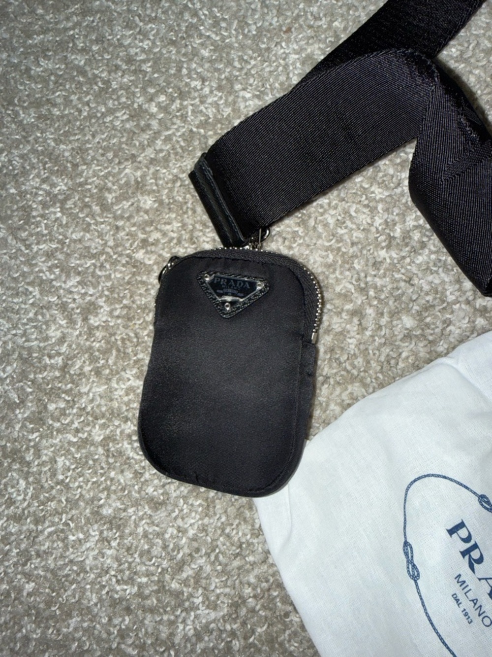 Prada Re-Edition 2005 Re-Nylon bag - Picture 12 of 16